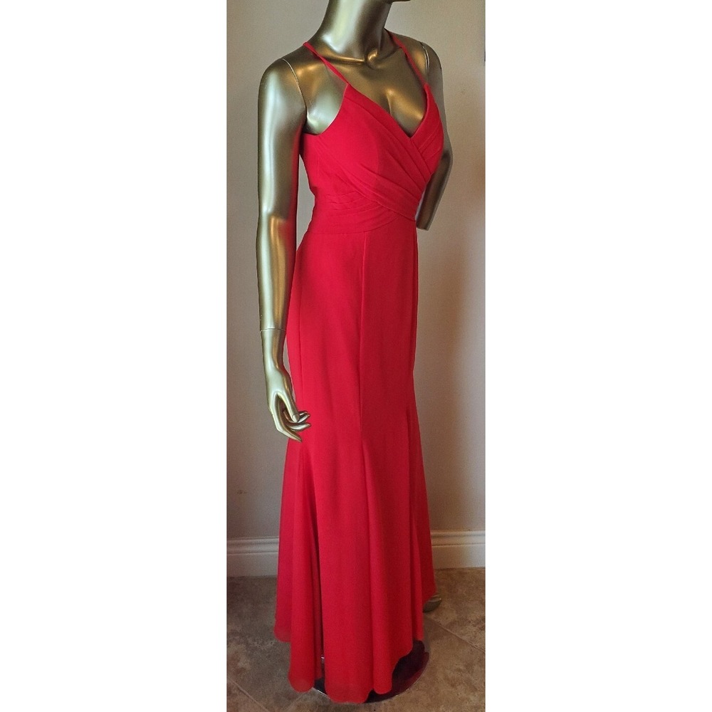Azazie Red Formal Dress Size 2 Prom. Absolutely Gorgeous! Sleeveless, NWOT